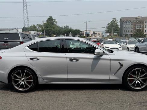 Used 2020 Genesis G70 2.0T Sport RWD image 13