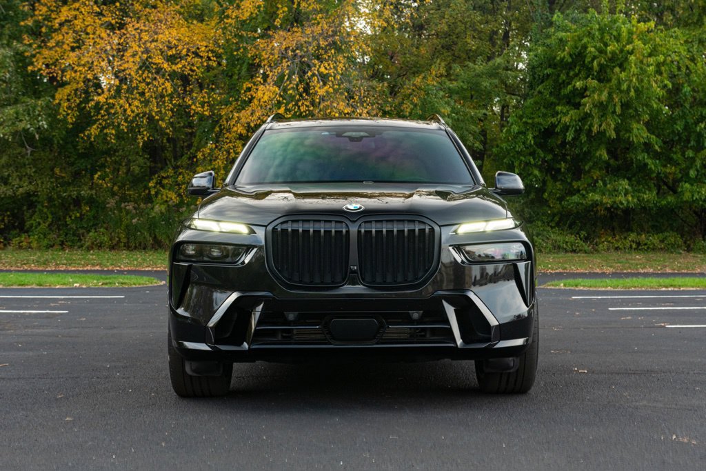 Certified 2024 BMW X7 xDrive40i w/ Executive Package AWD/4WD image 2