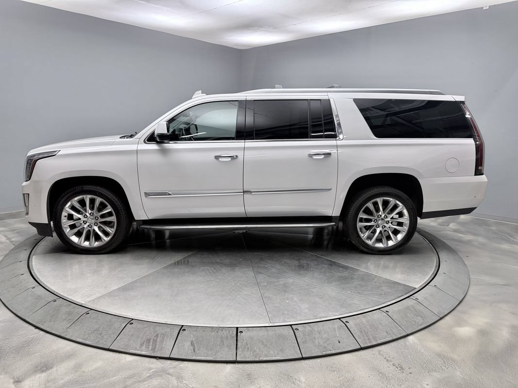 Used 2018 Cadillac Escalade ESV Luxury AWD/4WD image 8