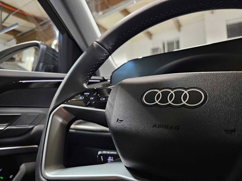 New 2025 Audi Q5 Prestige image 63