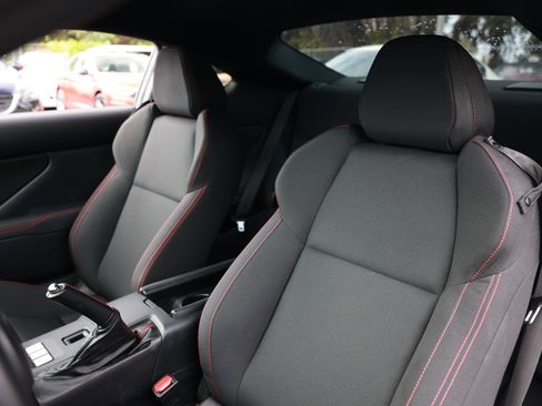 Used 2024 Subaru BRZ Premium RWD image 10