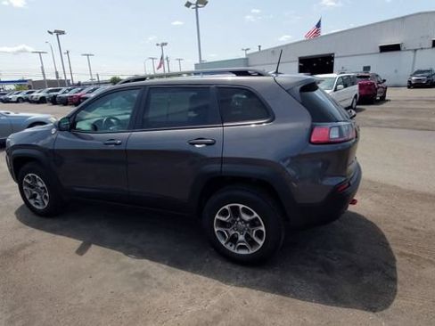 Used 2021 Jeep Cherokee Trailhawk AWD/4WD image 6