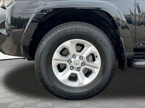 Used 2023 Toyota 4Runner SR5 Premium w/ Moonroof Package AWD/4WD image 34