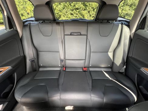 Used 2017 Volvo XC60 T5 Inscription w/ Advanced Package image 29