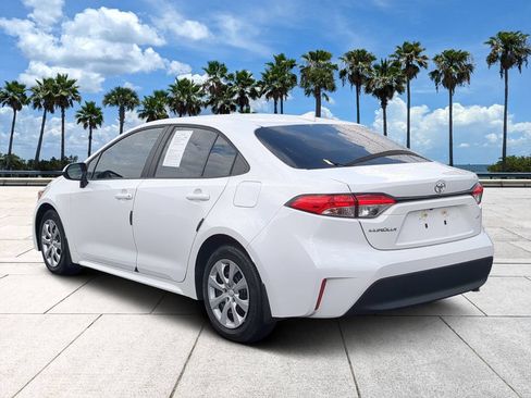 Used 2026 Toyota Corolla LE FWD image 5