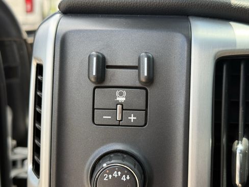 Used 2018 GMC Sierra 2500 SLT w/ Duramax Plus Package AWD/4WD image 24