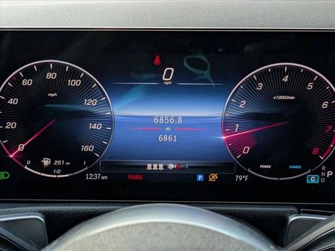 Certified 2025 Mercedes-Benz GLB 250 image 13