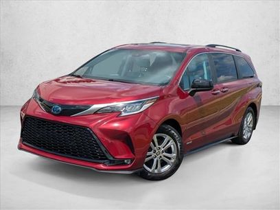 Used 2021 Toyota Sienna XSE w/ XSE Plus Package