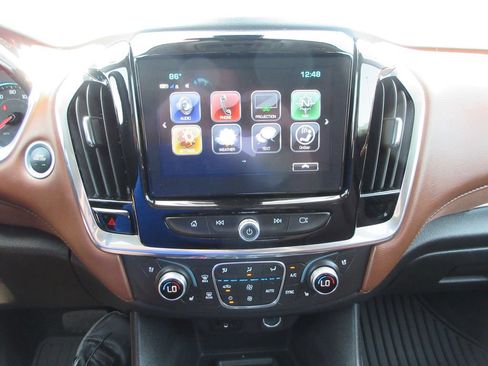 Certified 2018 Chevrolet Traverse High Country AWD/4WD image 35