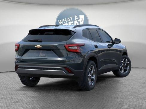 New 2026 Chevrolet Trax LT w/ LT Convenience Package image 4