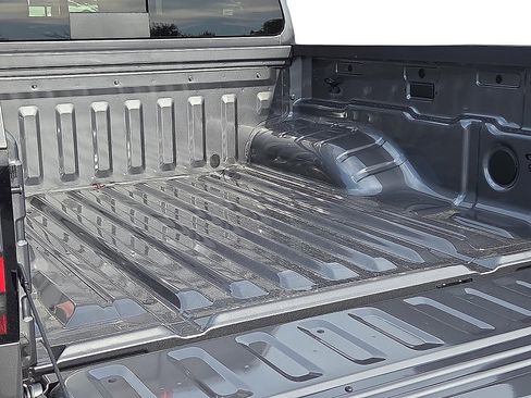 New 2026 Nissan Frontier SV w/ Tow Package image 9