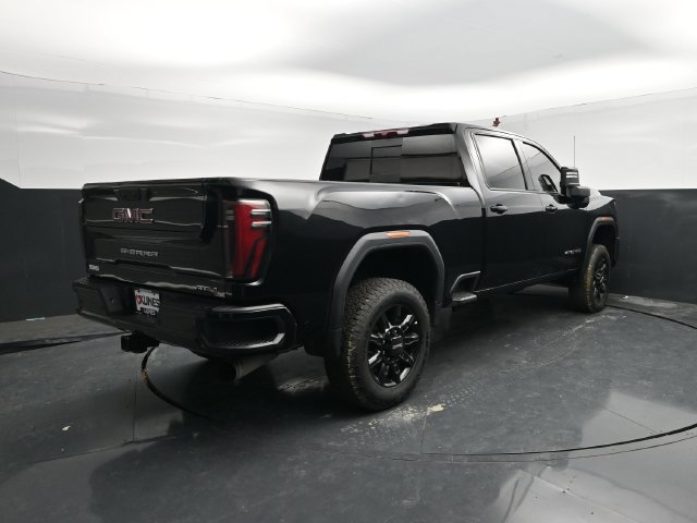 Used 2025 GMC Sierra 2500 AT4 AWD/4WD image 9
