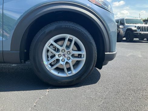 New 2026 Ford Explorer Active RWD image 10