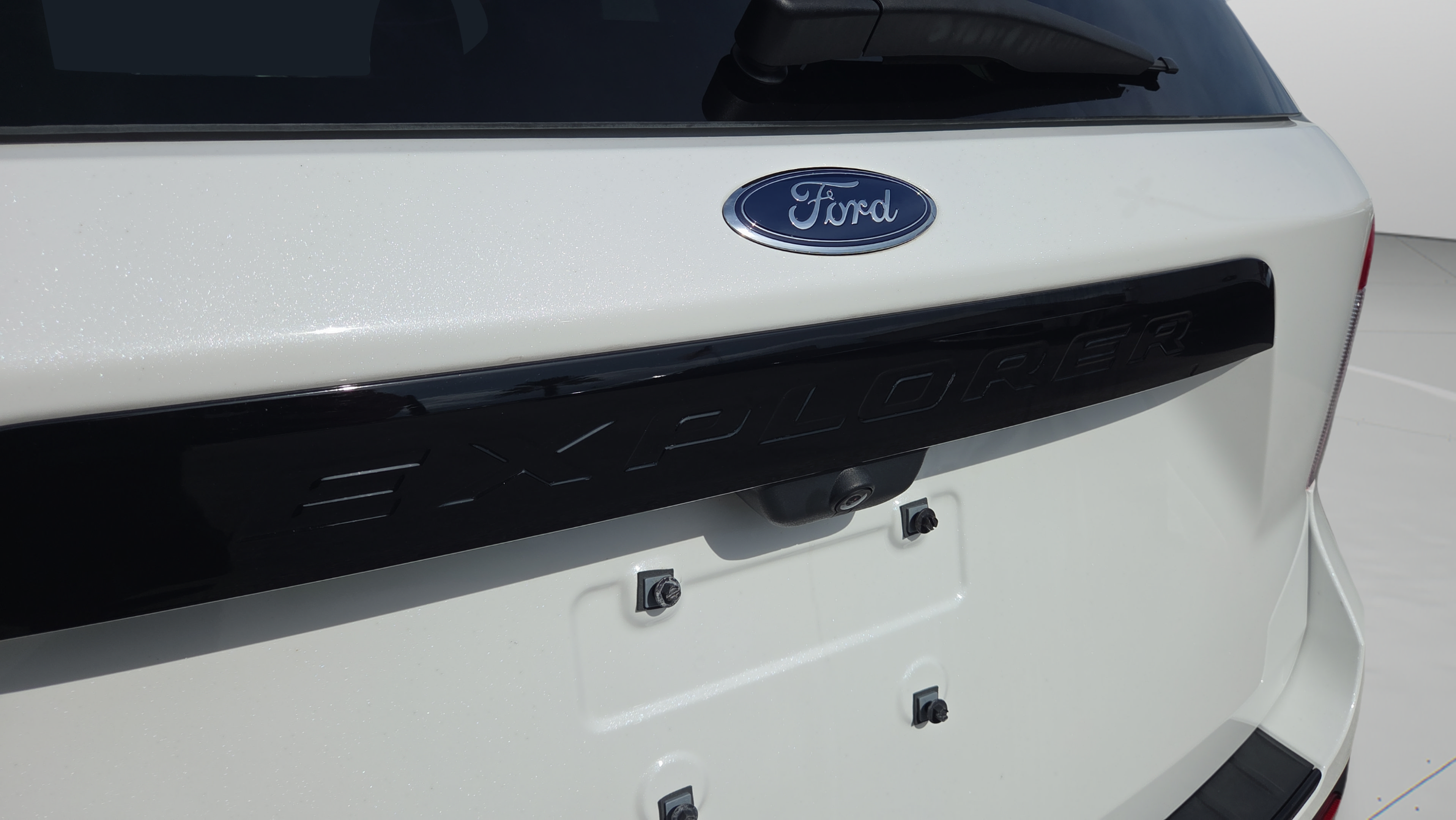 Used 2024 Ford Explorer ST-Line w/ Class IV Trailer Tow Package RWD image 35