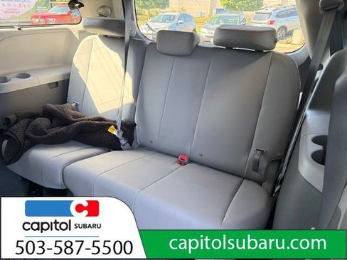 Used 2020 Toyota Sienna XLE Premium FWD image 20