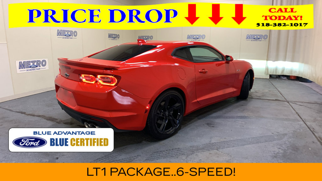 Used 2022 Chevrolet Camaro LT w/ Technology Package RWD image 3