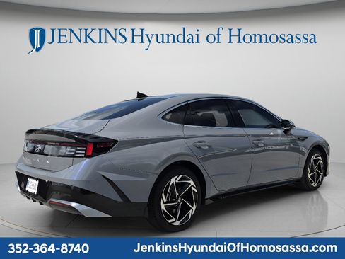 New 2026 Hyundai Sonata SEL FWD image 4