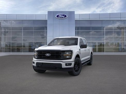 New 2026 Ford F150 XLT w/ XLT Black Appearance Package AWD/4WD image 32