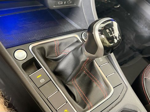 Used 2022 Volkswagen Jetta GLI Autobahn FWD image 16