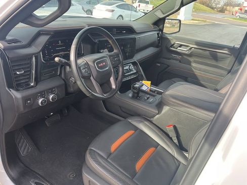 Used 2025 GMC Sierra 1500 AT4 image 25