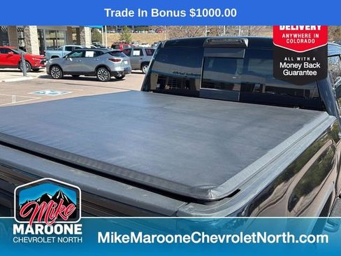 Used 2015 GMC Sierra 1500 SLE w/ Carbon-22 Edition image 7