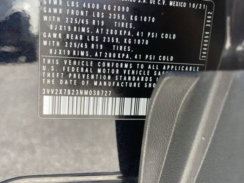 Used 2022 Volkswagen Taos SEL image 34