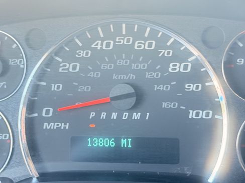 Used 2025 GMC Savana 2500 w/ Driver Convenience Package RWD image 22
