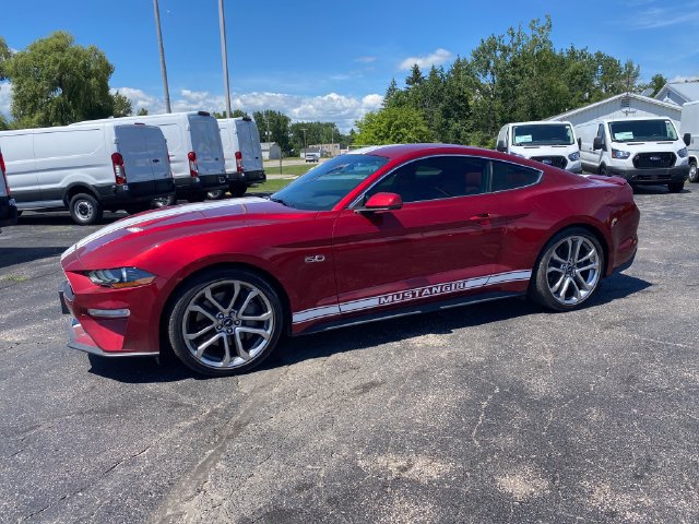 Used 2019 Ford Mustang GT Premium w/ Equipment Group 401A RWD image 2