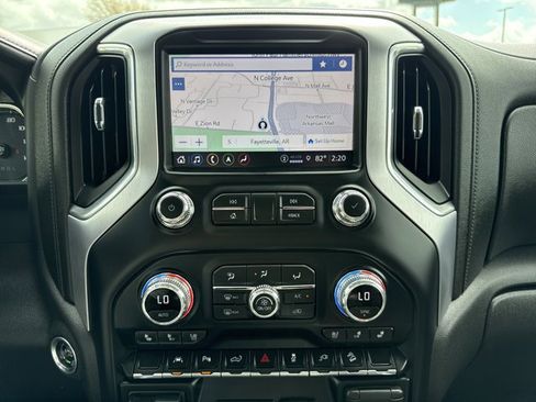 Used 2022 GMC Sierra 1500 SLT image 21