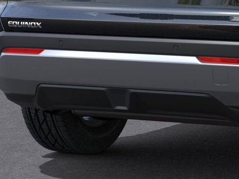 New 2026 Chevrolet Equinox LT w/ Safety and Technology Package FWD image 14