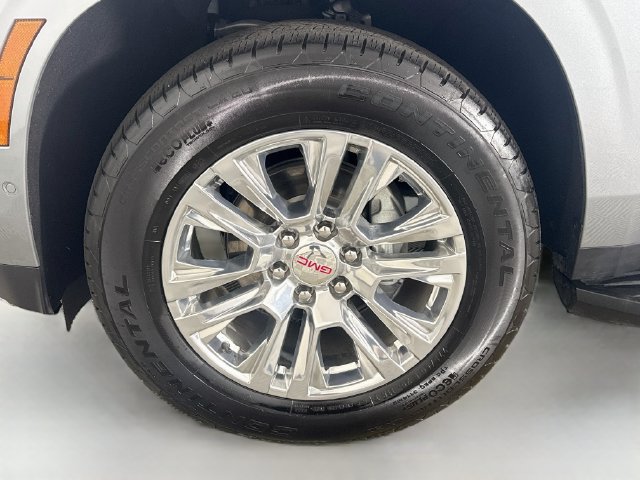 Used 2025 GMC Yukon Denali RWD image 37