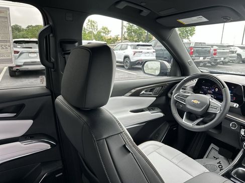 New 2026 Chevrolet Traverse High Country FWD image 15