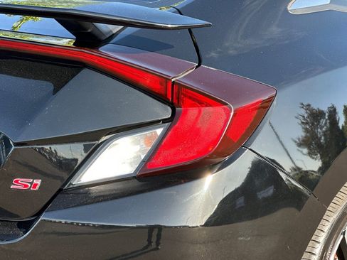Used 2018 Honda Civic Si image 24