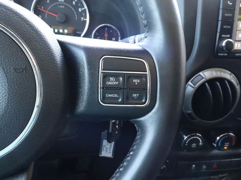 Used 2017 Jeep Wrangler Unlimited Sport w/ Quick Order Package 24S AWD/4WD image 32