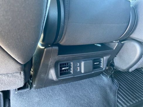 Certified 2024 Chevrolet Silverado 1500 LT AWD/4WD image 19