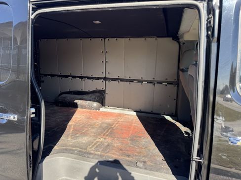 Used 2018 Nissan NV 3500 SL w/ Navigation Package image 8