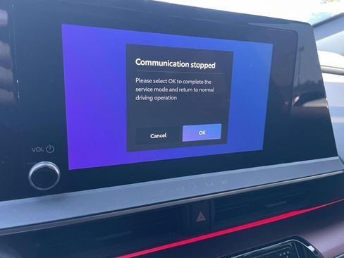 Used 2025 Toyota Prius Plug-In Hybrid image 22