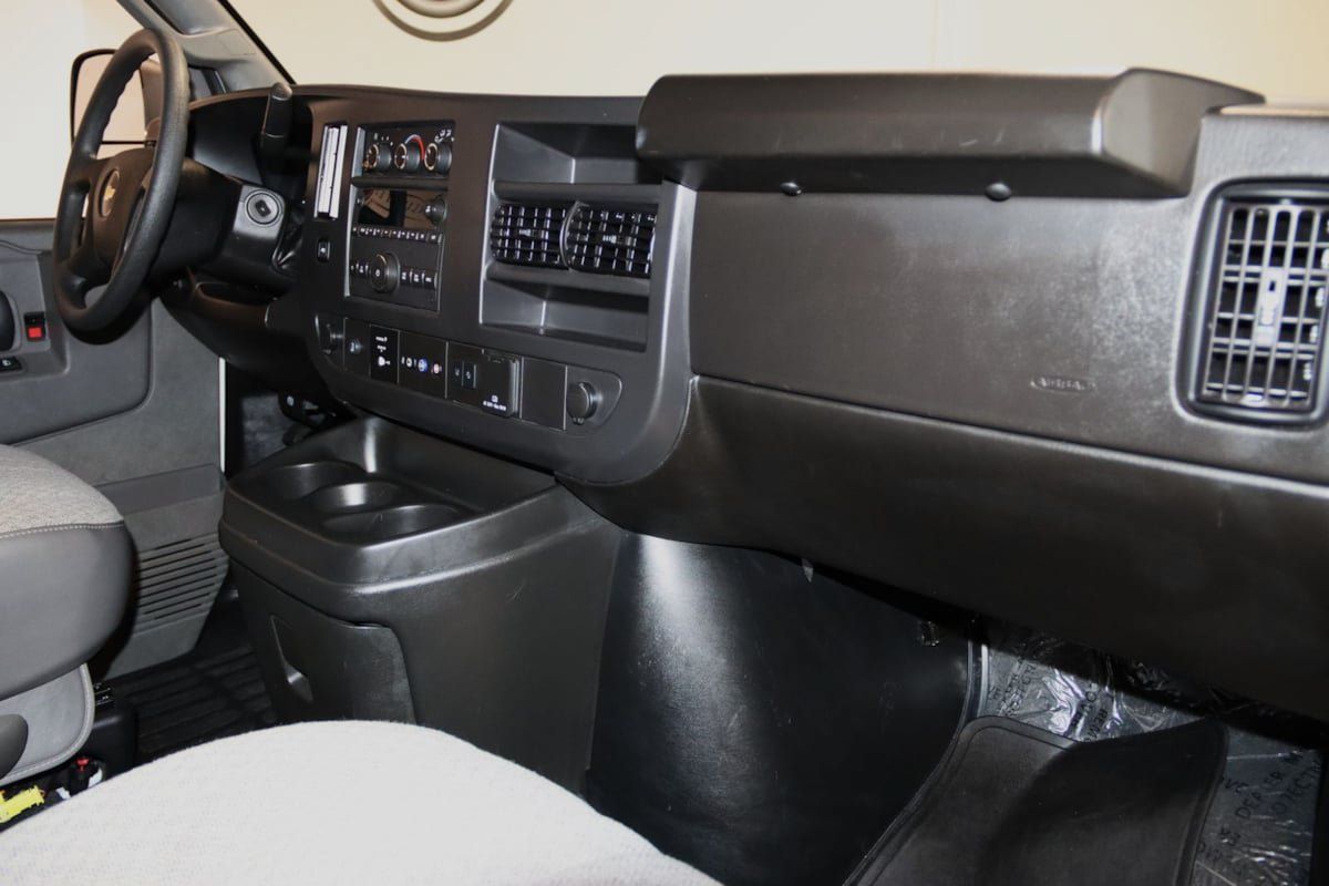 Used 2025 Chevrolet Express 3500 LT w/ LT Preferred Equipment Group RWD image 54
