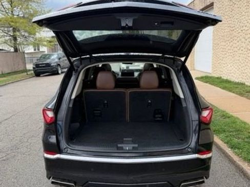 Used 2022 Acura MDX SH-AWD w/ Technology Package image 12
