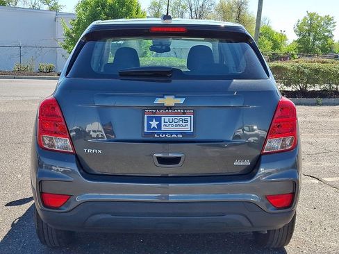Used 2020 Chevrolet Trax LS FWD image 10