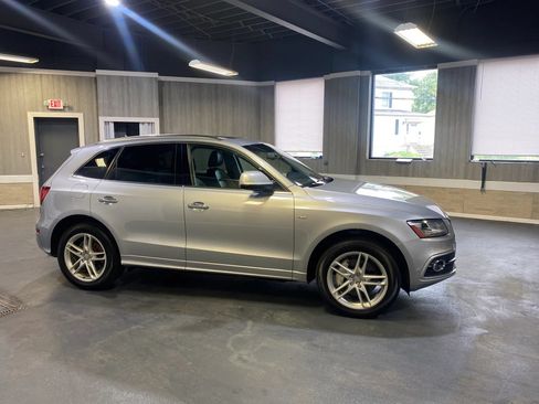 Used 2016 Audi Q5 3.0T Premium Plus w/ Technology Package AWD/4WD image 9