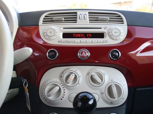 Used 2014 FIAT 500 Pop image 16