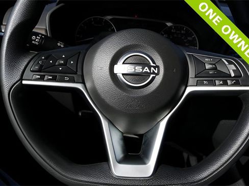 Used 2024 Nissan Altima 2.5 SV image 18