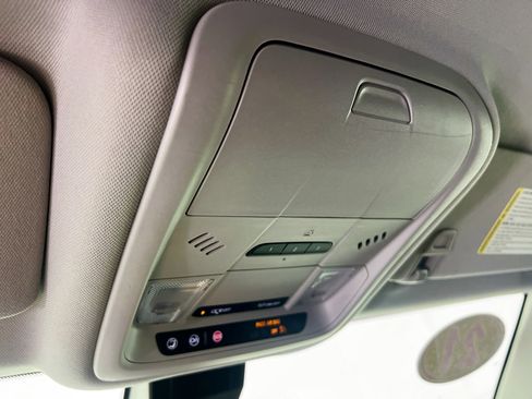 Used 2021 GMC Terrain SLT image 22