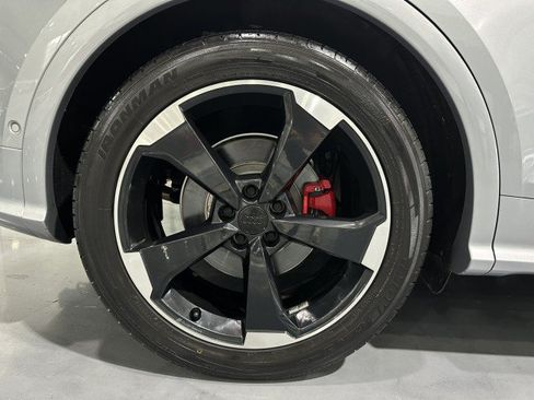 Used 2019 Audi SQ5 Prestige w/ Prestige Package AWD/4WD image 8