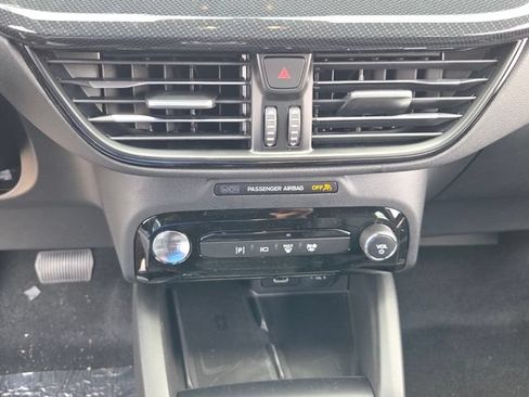 New 2025 Ford Escape ST-Line Elite w/ Premium Technology Package AWD/4WD image 19