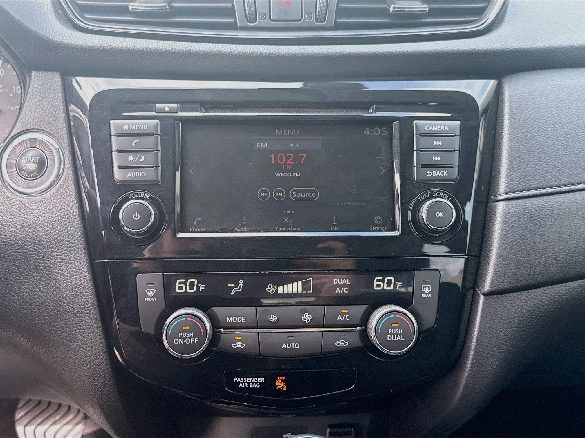 Used 2020 Nissan Rogue SV FWD image 12