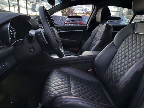 Used 2025 Genesis G70 3.3T Advanced w/ Sport Prestige Package image 16