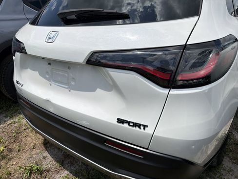 Used 2025 Honda HR-V Sport image 10