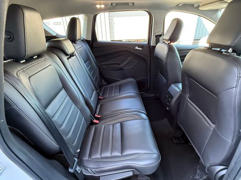 Used 2019 Ford Escape SEL image 14